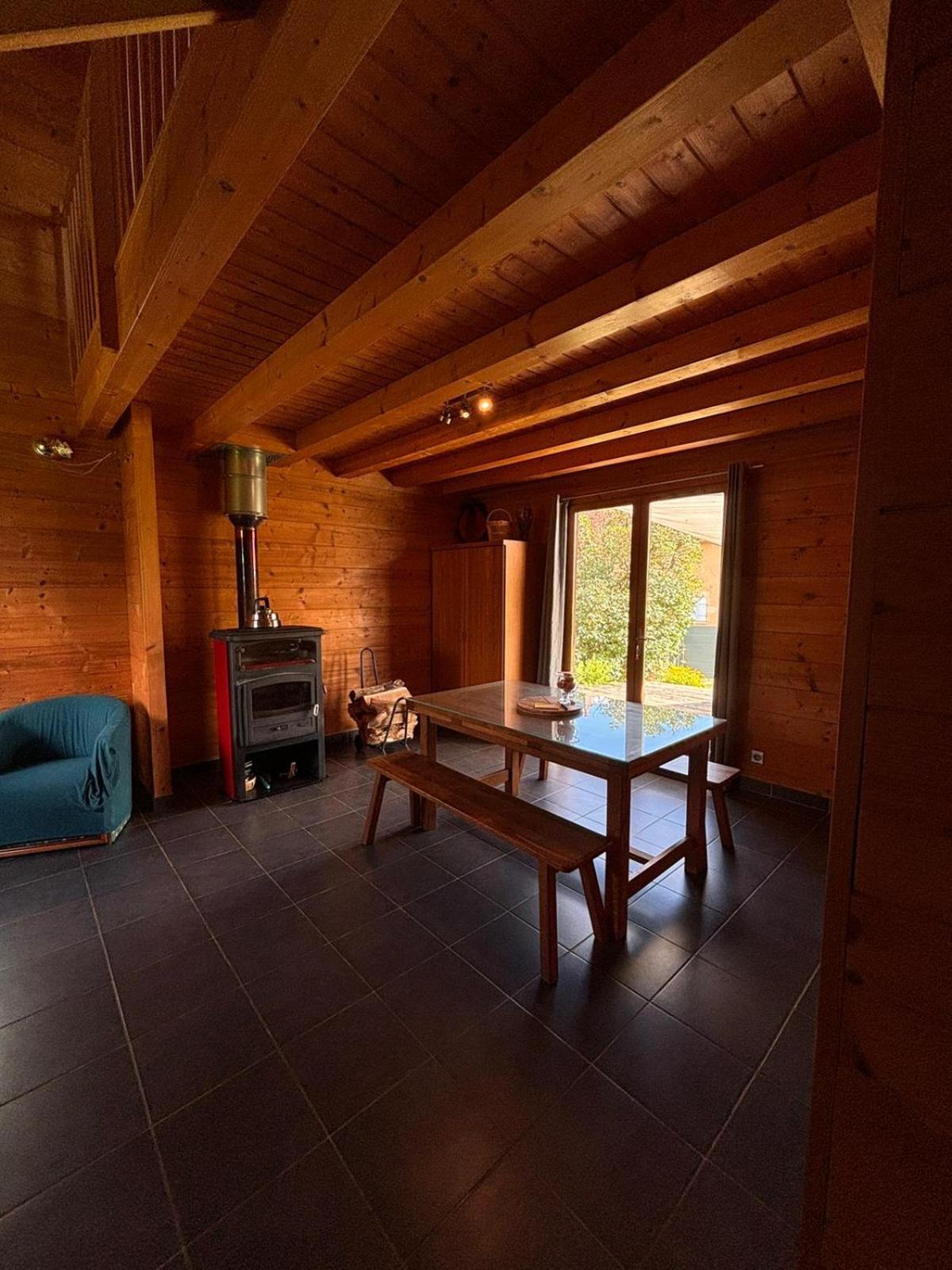 Maison Ecoresponsable Classee 3 Etoiles Avec Son Jardin Clos 栋济 外观 照片